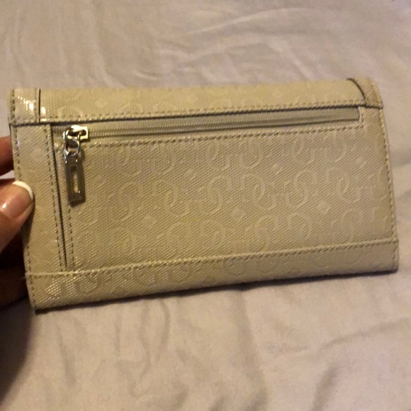 Wallet - Picture 5 of 6